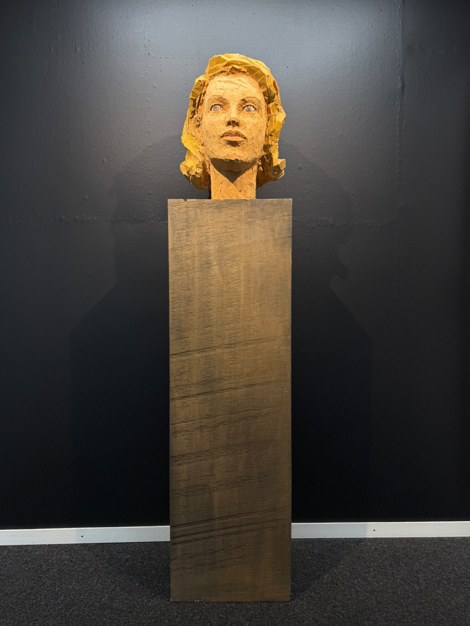 Stephan Balkenhol | Kopfsäule Frau (Marilyn Monroe) – Bild 2